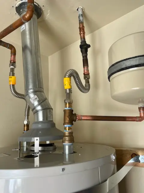 Water heater installation and plumbing repair in North Weeki Wachee